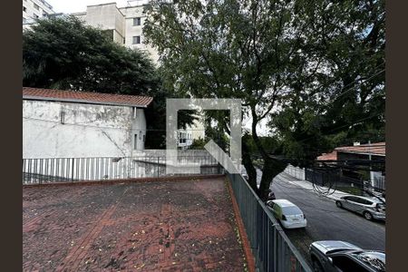 Casa à venda com 6 quartos, 320m² em Bela Aliança, São Paulo