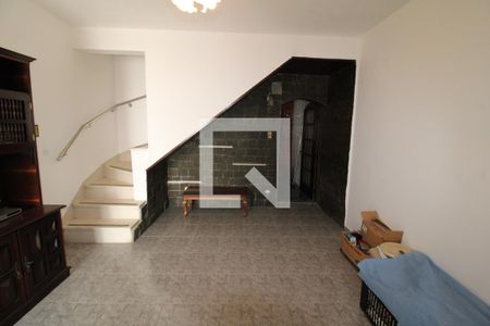 Sala de casa para alugar com 4 quartos, 127m² em Parada Inglesa, São Paulo