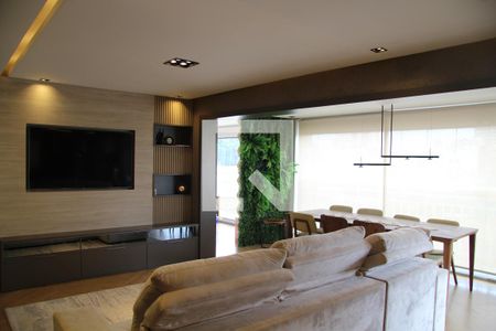 Sala com varanda gourmet integrada  de apartamento à venda com 4 quartos, 134m² em Vila Augusta, Guarulhos