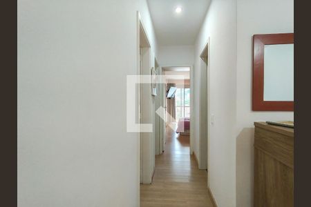 Corredor de apartamento para alugar com 3 quartos, 115m² em Grajaú, Rio de Janeiro