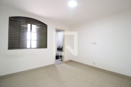 Quarto 1 - Suíte de casa para alugar com 4 quartos, 170m² em Cidade Jardim, Uberlândia