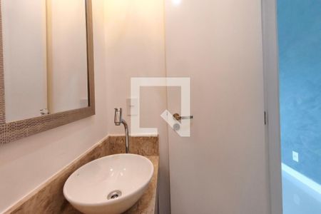 Lavabo de apartamento à venda com 3 quartos, 124m² em Swiss Park, Campinas