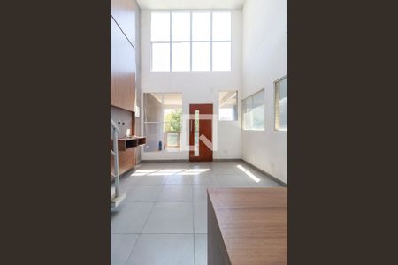 Sala de casa para alugar com 2 quartos, 140m² em Jardim Casablanca, São Paulo