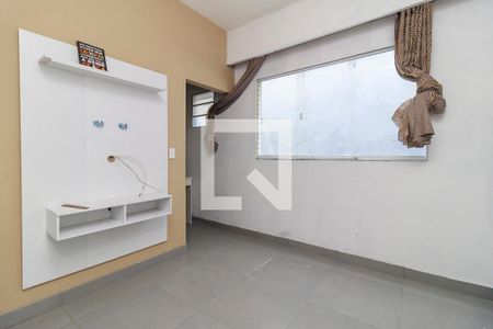Quarto 1 de casa para alugar com 2 quartos, 140m² em Jardim Casablanca, São Paulo