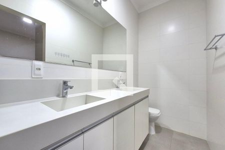 Banheiro da Suíte 1  de casa de condomínio à venda com 4 quartos, 216m² em Swiss Park, Campinas