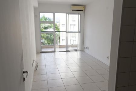 Sala de apartamento para alugar com 2 quartos, 65m² em Campo Grande, Rio de Janeiro