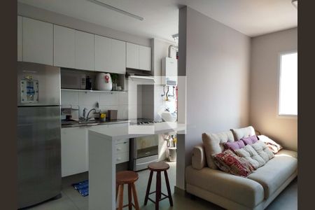 Sala e cozinha americana de apartamento para alugar com 2 quartos, 42m² em Tatuapé, São Paulo