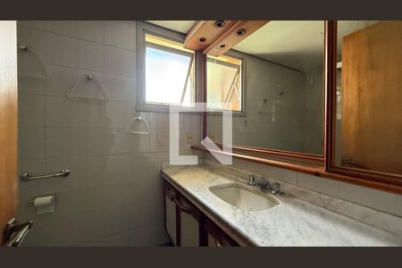 Apartamento à venda com 3 quartos, 280m² em São João, Porto Alegre