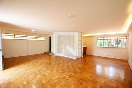 sala 2 piso superior de casa à venda com 3 quartos, 611m² em Alto de Pinheiros, São Paulo