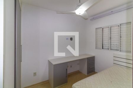 Quarto 1 de casa de condomínio para alugar com 3 quartos, 120m² em Chácara Mafalda, São Paulo