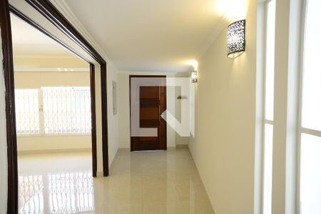 Entrada de casa à venda com 3 quartos, 300m² em Vila Mariana, São Paulo