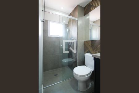 Banheiro da Suíte  de apartamento para alugar com 2 quartos, 63m² em Vila Olímpia, São Paulo