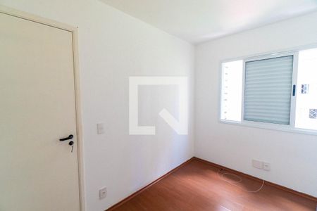 Quarto 2 de apartamento para alugar com 2 quartos, 54m² em Vila Guarani, São Paulo