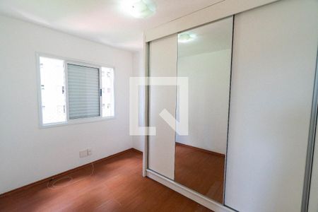 Quarto 2 de apartamento para alugar com 2 quartos, 54m² em Vila Guarani, São Paulo