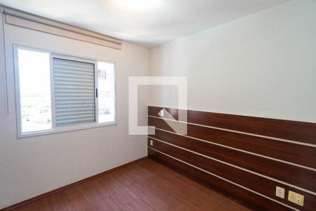 Quarto 1 de apartamento para alugar com 2 quartos, 54m² em Vila Guarani, São Paulo