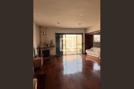 Casa à venda com 3 quartos, 201m² em Socorro, São Paulo