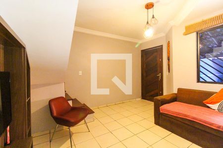 Sala de casa de condomínio à venda com 2 quartos, 78m² em Vila Carmosina, São Paulo