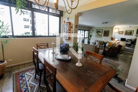 Sala 3 de apartamento à venda com 3 quartos, 235m² em Real Parque, São Paulo