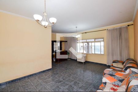 Sala de casa à venda com 3 quartos, 250m² em Jardim Santa Mena, Guarulhos