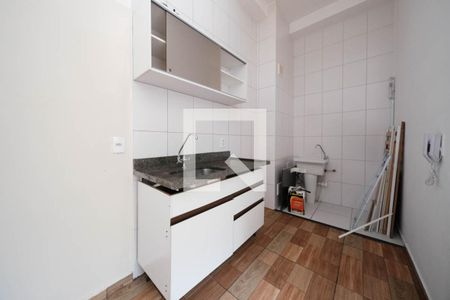 Sala/Cozinha de apartamento para alugar com 2 quartos, 36m² em Vila Pierina, São Paulo