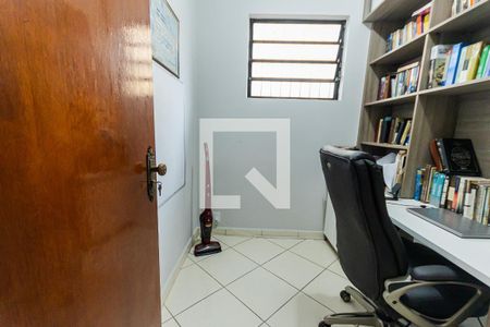 Escritório de casa para alugar com 4 quartos, 195m² em Parque Erasmo Assunção, Santo André