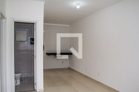 Sala/cozinha de casa de condomínio para alugar com 2 quartos, 42m² em Chácara Belenzinho, São Paulo