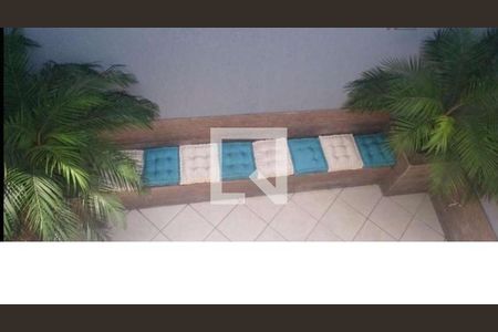 Casa à venda com 3 quartos, 130m² em Pinheirinho, Santo André