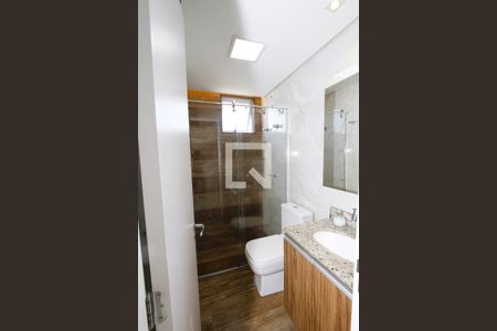 Banheiro da Suíte 1 de apartamento para alugar com 3 quartos, 72m² em Jk, Contagem