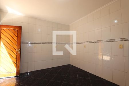 Sala e Cozinha de casa para alugar com 1 quarto, 40m² em Parque Luis Mucciolo, São Paulo