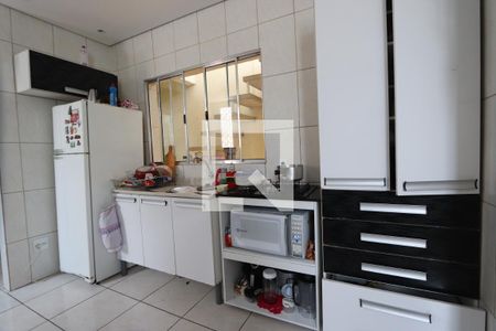 Sala e Cozinha de casa à venda com 4 quartos, 200m² em Parque Luis Mucciolo, São Paulo