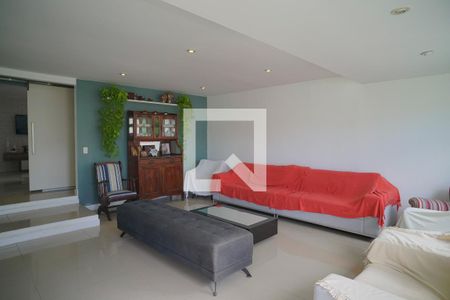 Sala de casa à venda com 4 quartos, 280m² em Maravista, Niterói