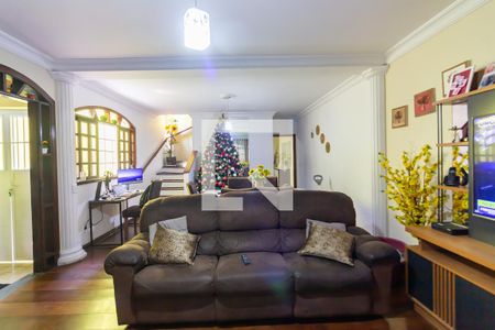 Sala  de casa à venda com 3 quartos, 187m² em Quitaúna, Osasco