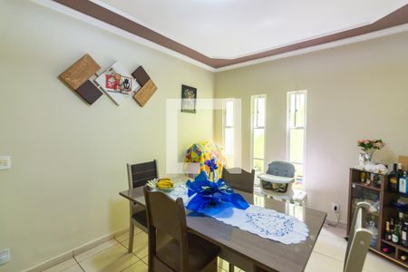 Sala de Jantar de casa à venda com 3 quartos, 187m² em Quitaúna, Osasco