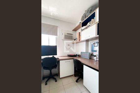 Quarto de apartamento à venda com 2 quartos, 81m² em Barra Olímpica, Rio de Janeiro