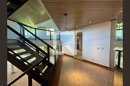 Hall de entrada de casa à venda com 5 quartos, 1000m² em Alphaville Residencial Dois, Barueri