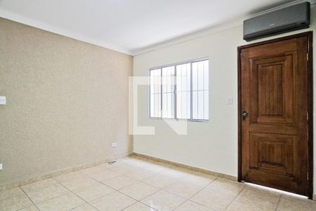 Casa à venda com 2 quartos, 145m² em Vila Roque, São Paulo