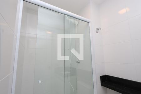 Banheiro de apartamento para alugar com 1 quarto, 26m² em Cidade Satelite Santa Barbara, São Paulo