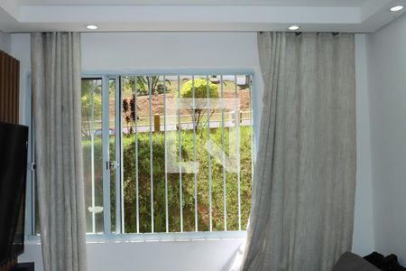 Apartamento para alugar com 2 quartos, 50m² em Parque Pirajussara, Embu das Artes