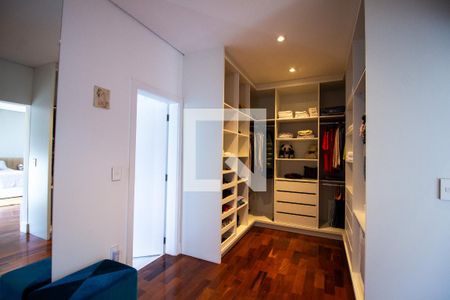 Closet da suíte 1 de casa de condomínio para alugar com 5 quartos, 470m² em Vossoroca, Votorantim