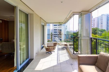 Varanda Sala de apartamento para alugar com 3 quartos, 216m² em Parque Colonial, São Paulo
