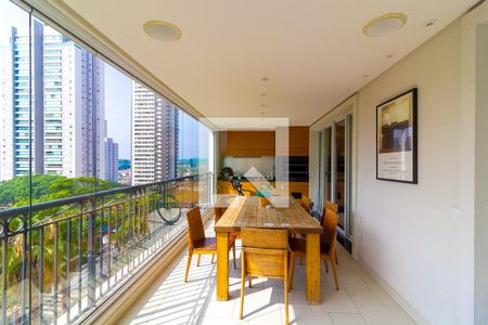 Varanda Sala de apartamento para alugar com 3 quartos, 216m² em Parque Colonial, São Paulo