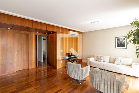 Sala de apartamento para alugar com 3 quartos, 216m² em Parque Colonial, São Paulo