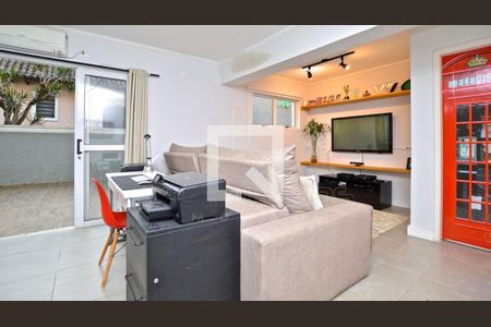 Casa à venda com 3 quartos, 260m² em Cidade São Francisco, São Paulo