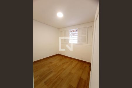 Quarto 2 de casa para alugar com 3 quartos, 120m² em Cidade Dutra, São Paulo