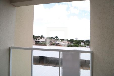 Sacada de apartamento para alugar com 2 quartos, 55m² em Jaraguá, Uberlândia