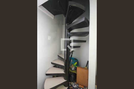 Casa à venda com 4 quartos, 175m² em Vila Cleonice, São Paulo