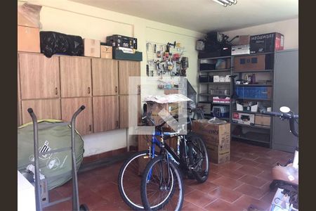 Casa à venda com 3 quartos, 122m² em Jardim Aeroporto, São Paulo