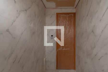 Banheiro Social de apartamento à venda com 2 quartos, 50m² em Serrano, Belo Horizonte