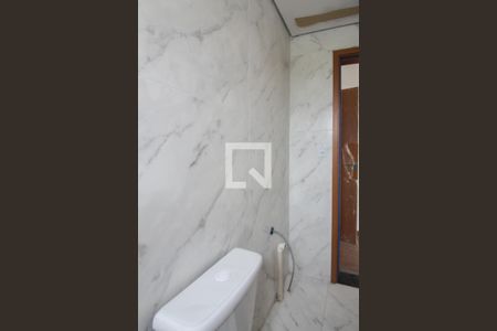 Banheiro da Suíte de apartamento à venda com 2 quartos, 50m² em Serrano, Belo Horizonte