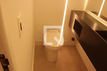 Banheiro da Suíte 1 de apartamento para alugar com 3 quartos, 200m² em Boqueirão, Santos